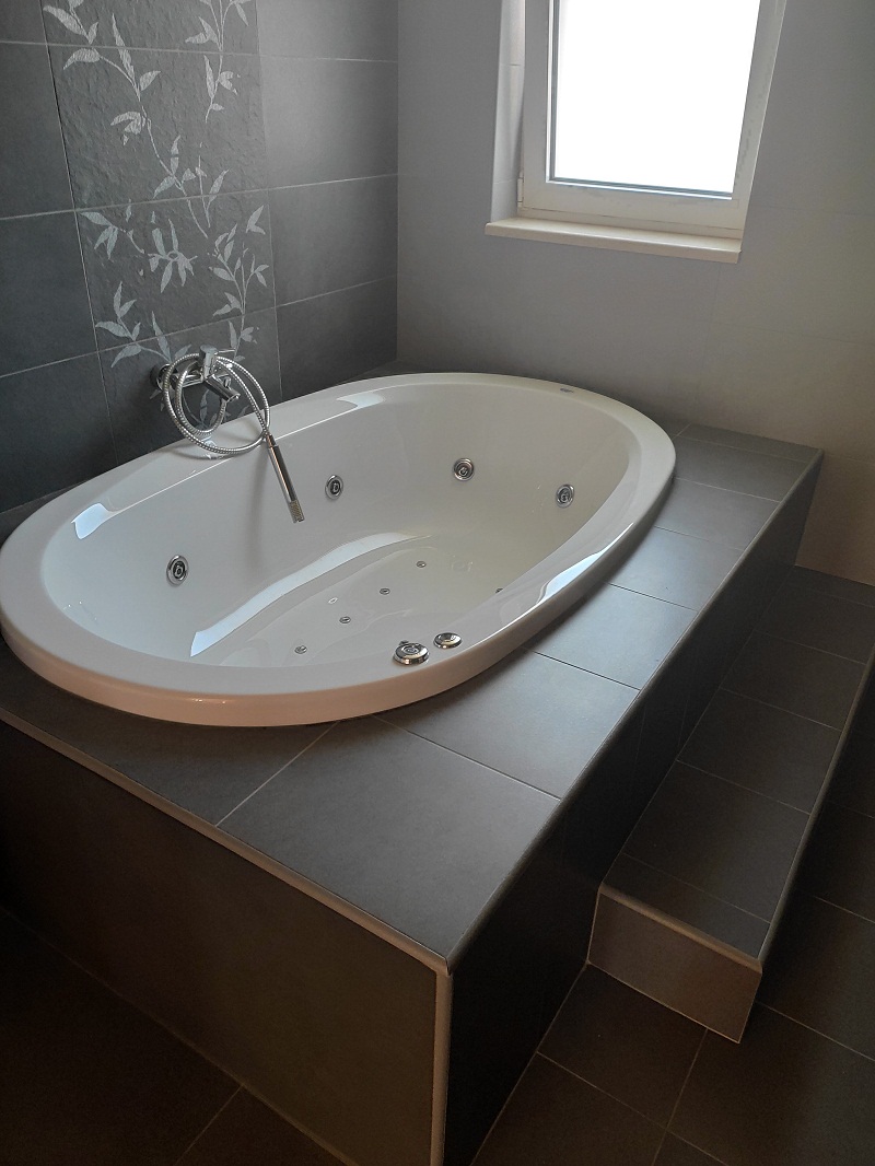 Βίλα πώληση παραλία Χανιάbath2